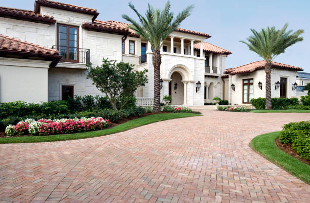 Best Driveway Paving Contractor  in Fort Bliss, TX